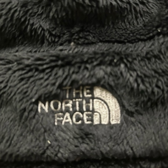 The North Face Youth Faux Fur Winter Hat Size Medium - Picture 2 of 3